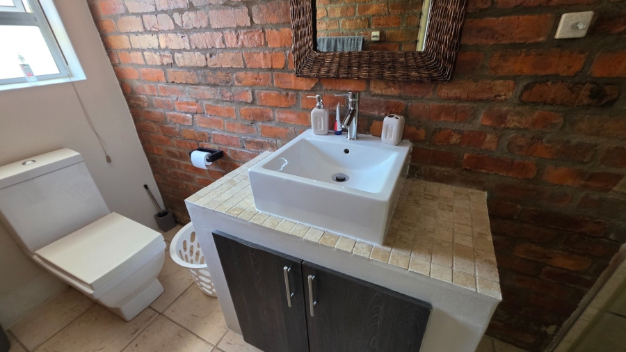 3 Bedroom Property for Sale in Reebok Western Cape